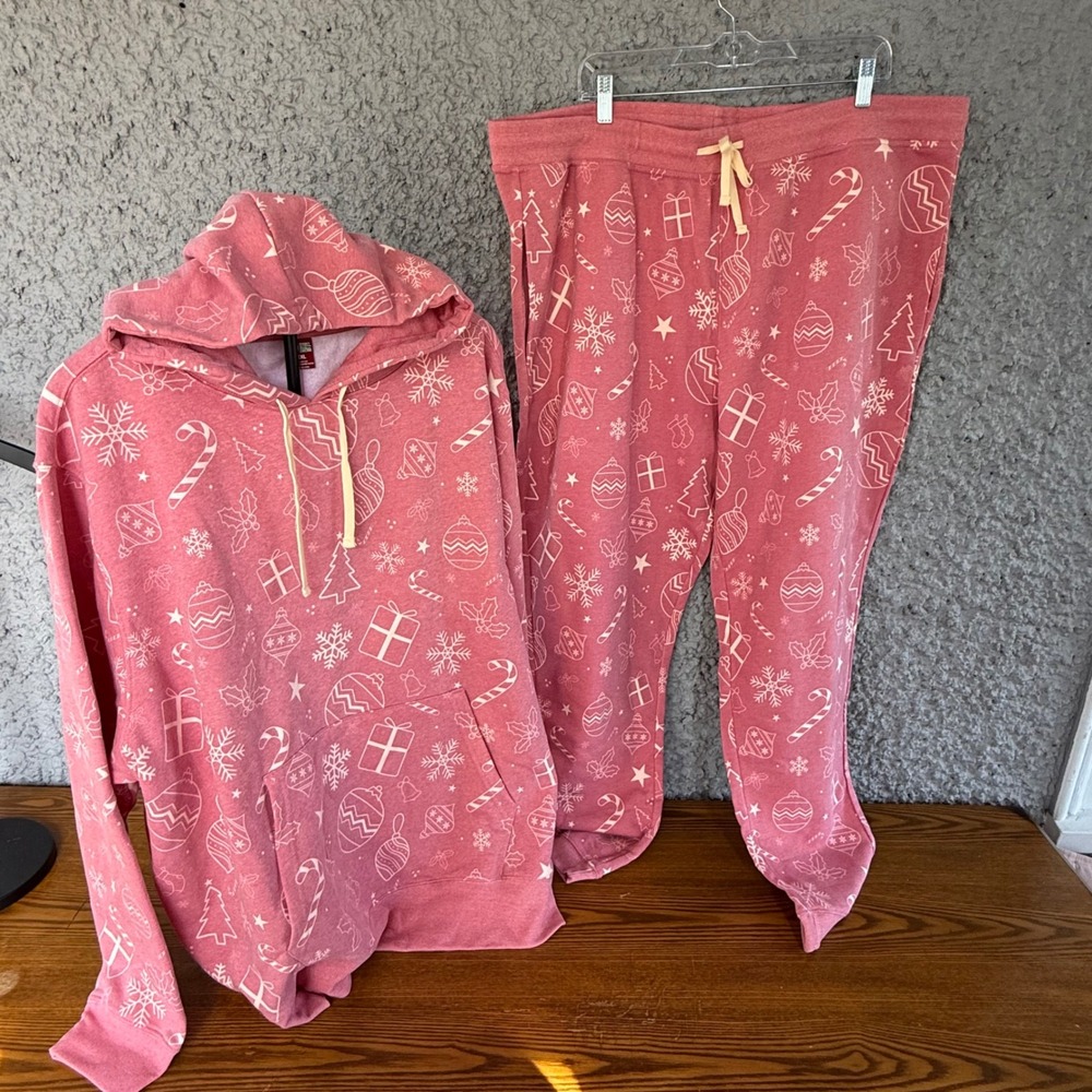 Dec 25th XXL Pink Christmas Hoodie and Jogger Set Holiday Fleece